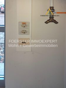 Lankabel und Serverschrank vorhanden