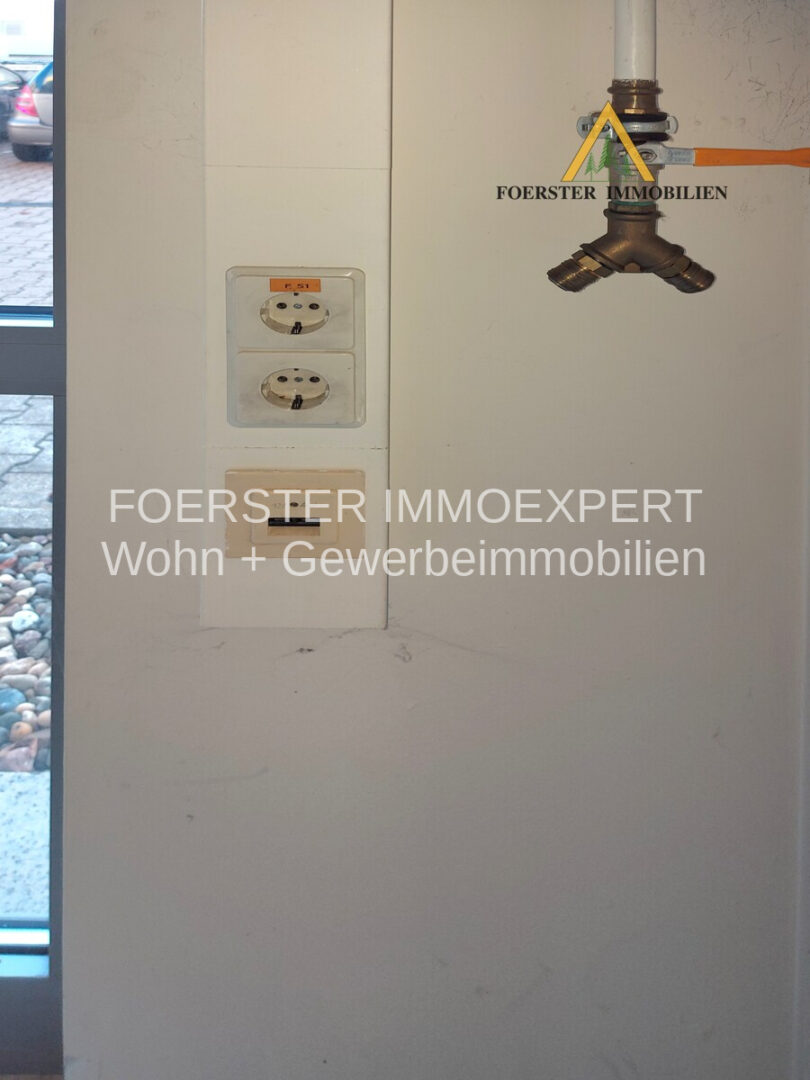 Lankabel und Serverschrank vorhanden